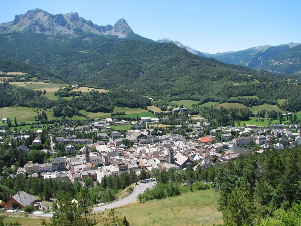 Studio Barcelonnette Ubaye, Provence Enchastrayes エクステリア 写真