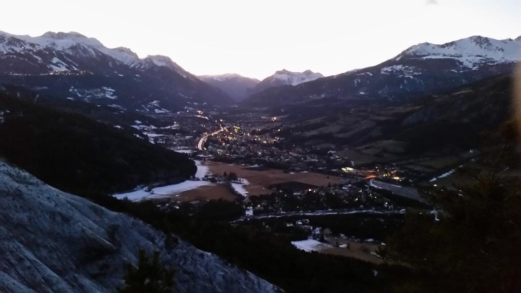 Studio Barcelonnette Ubaye, Provence Enchastrayes エクステリア 写真